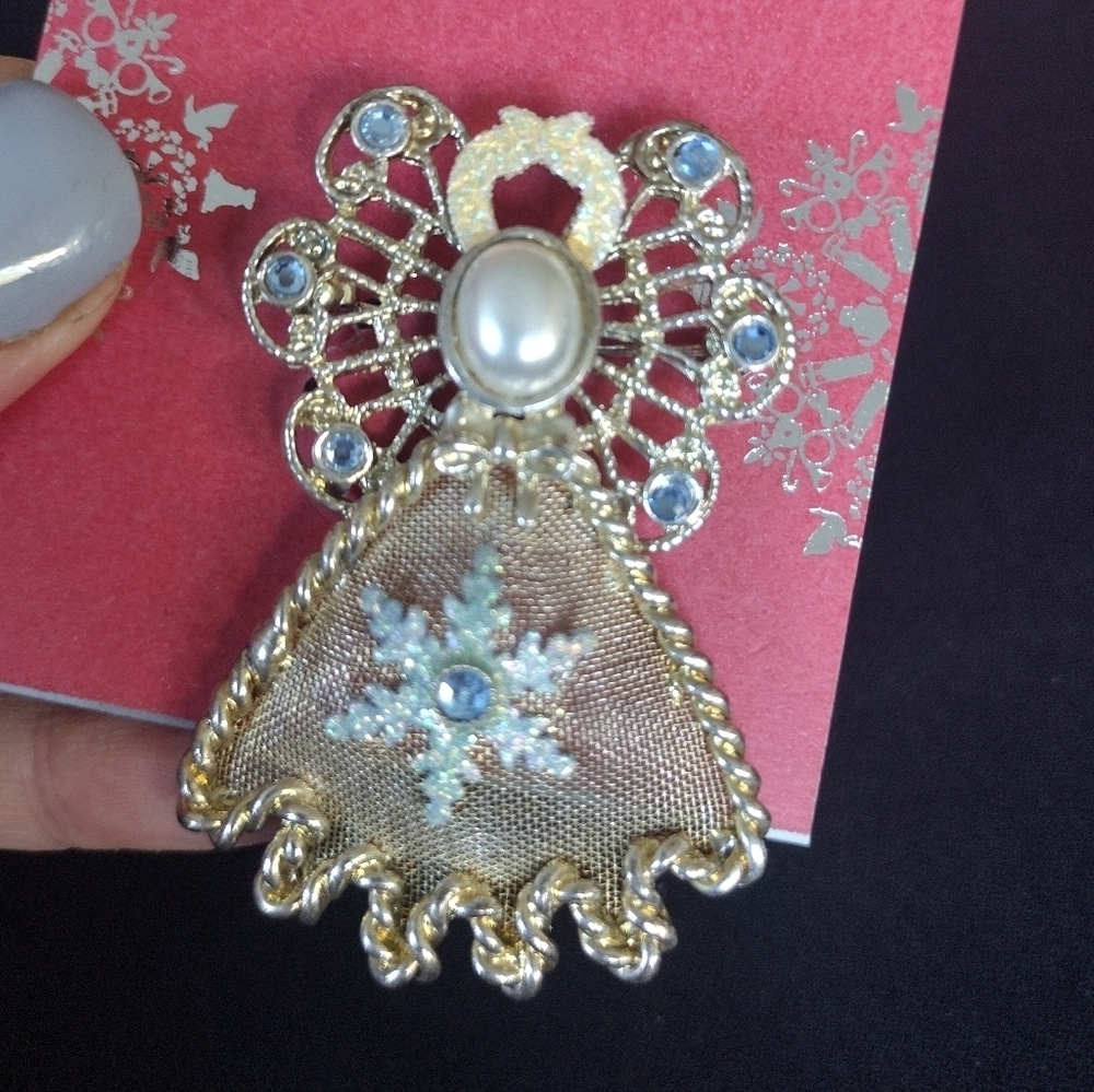 Golden Rhinestone Angel Brooch NWT - Picture 1 of 5